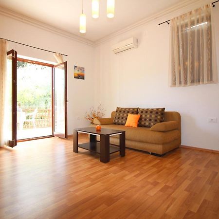 Apartment Ema Near City Center Porec Exterior photo