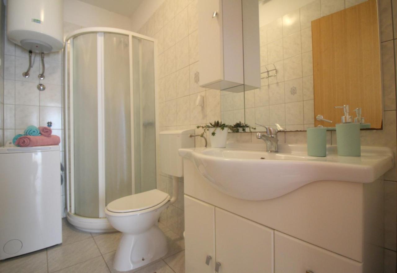 Apartment Ema Near City Center Porec Exterior photo