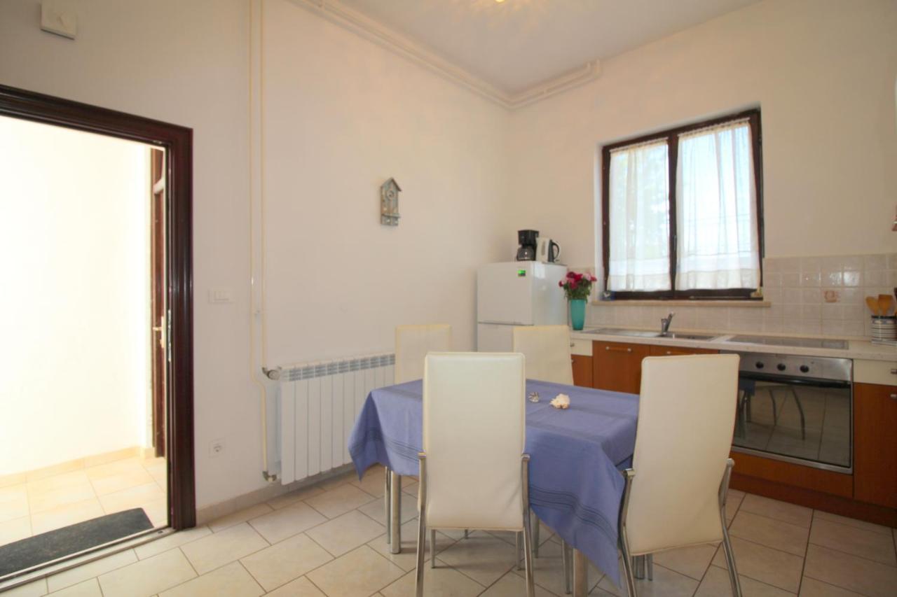 Apartment Ema Near City Center Porec Exterior photo